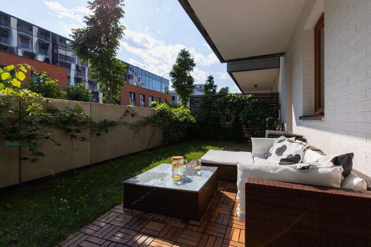Modern Cinema Experience By Renters * Warszawa
